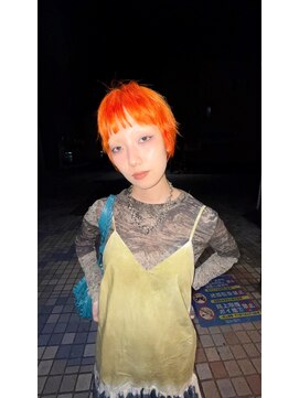 シー(SEE.) orange short.