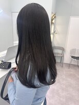 ミッシュバイアーバン(misch by urban.)&nbsp;アッシュグレージュカラー／ロングヘア