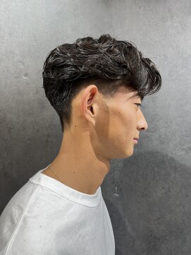 ニコ トウキョウ ヨコハマ(nico) センターパート/ニュアンスパーマ/メンズカット/カルマパーマ