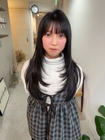 クイ(quii) ロングヘアもハイレイヤーで抜け感UP!スタイリングも簡単◎