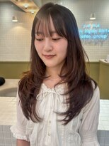 エミィ(emme) ロングレイヤーカット