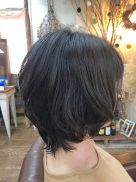 ヘアアトリエ チトニワ(hair atelier titoniwa) ショート