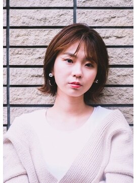 ロジェ(loje) [LOJE]外ハネぱっつんボブ