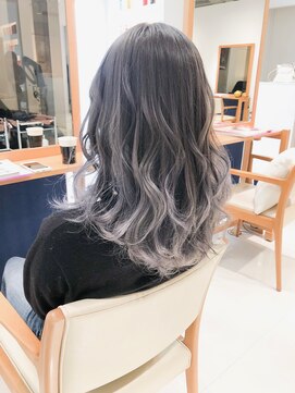 デイズ(days) ネイビーカラーアッシュブランジュブリーチグラデーションカラー