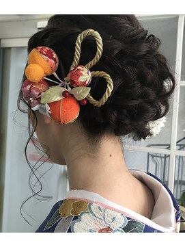 サロンドパール(Salon de Pearl) 振り袖ヘアー