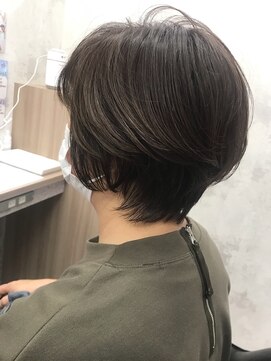ロアン 福津店(roan) ナチュラルショートボブ