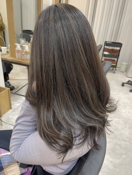 エリス ウメダ(Eliss umeda) ハイライトカラー