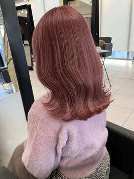 アクアオモテサンドウ(ACQUA omotesando) △ブリーチありピンクベージュ外ハネロブヘアミディアムヘア