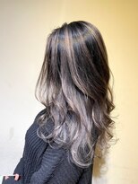 リリー(Re.ly)&nbsp;バレイヤージュカラー