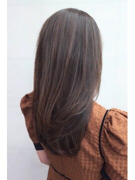 ノミネーション(Nomination) ナチュラルハイライト×ロングレイヤー