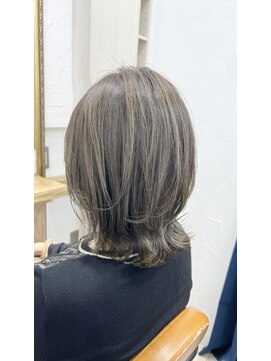 ミッシェル アフロート(michelle afloat) ミディアム外ハネくびれレイヤースタイル◎20代30代40代