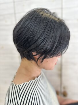 シャイン(Shine) ショートボブ