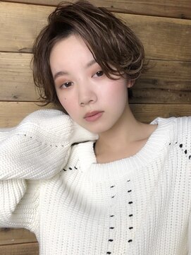 アン 青葉台(un) ハンサムショート　センターパート　前髪なし　髪質改善青葉台