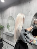 ノーン(NONE)&nbsp;ホワイトブロンドカラー