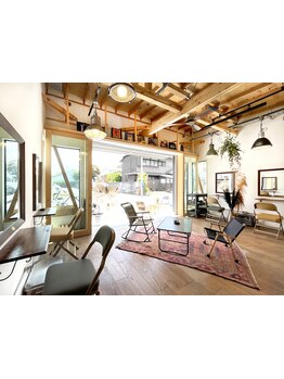 表参道に本店を構えるカミカリスマ5冠受賞の【NORA】"ライフスタイル提案型"の温かみある少人数サロン★