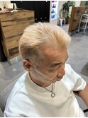 白髪を活かしたメンズハイトーン