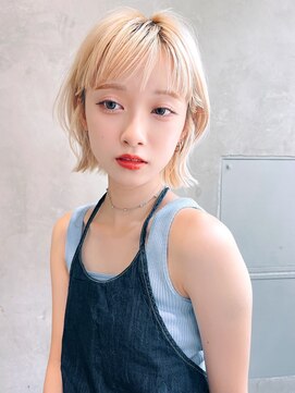 エイミー(Aimee) Aimee町田　オン眉ボブ×抜きっぱなしブロンド