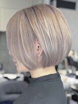 エリーツ 表参道(elyts) ミルキーベージュショート 表参道 ブリーチカラー