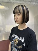 ミルクティーベージュウルフパーマミディアムヘア50代髪型
