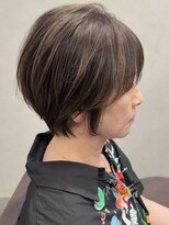 ルム 立川(Lum.)&nbsp;白髪ぼかしハイライト　くびれショート　丸みショート