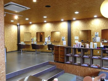フィールド ヘアー スペース(Field Hair space)の写真/トキオトリートメントとキラ水で酸化防止ケア！ショートヘアが輝く毎日を♪