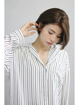 エヌ(N) 耳掛けナチュラルボブ