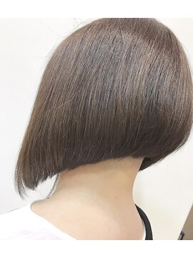 レブル(Re BuLL) 前下がりボブ