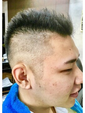 サルヴェ 簡単スタイリングフェードショート