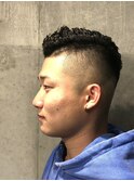 メンズ刈り上げ短髪七三フェード震災狩りフェードスキンフェード