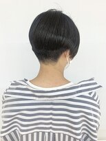 クオリス 上板橋店(QUALIS) 刈り上げ女子/大人女子/ツヤ髪/前下がりショート/30代/40代