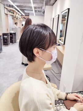 ロンドプロフィール 浦和(Lond profil) 【lond.海気】黒髪でも可愛い耳かけ丸みショート☆