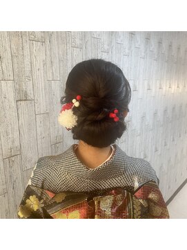 サロンドプランセス(SALON DE PRINCESSE) シニヨン