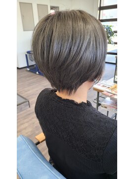 フロスト(FROST) ショート+モノトーンカラー