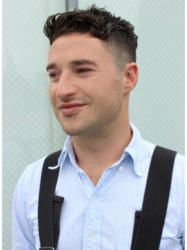 ワースホワイル(WORTH WHILE) ハイライト波巻きアップバングツーブロックマッシュ束感ショート