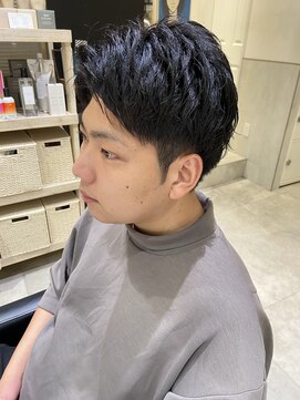 フリーラ 表参道(freera) メンズアップバングパーマスタイル