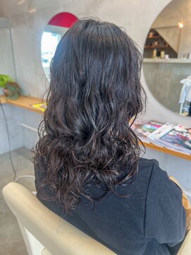 ドラマティックヘア(DRAMATIC HAIR) コスメティックウェーブ×黒髪