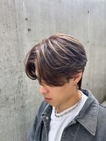 アルム オモテサンドウ(ALLM omotesando)&nbsp;韓国ヘア　ハイトーン　カルマパーマ　ニュアンスパーマ　メンズ