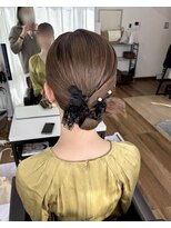 オウン(AUN)&nbsp;タイトシニヨン