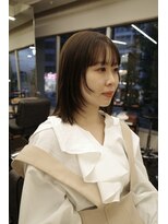 メク(meku)&nbsp;ミディアムボブ/顔まわりレイヤー/オリーブベージュ