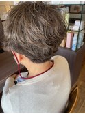 グレイヘアをおしゃれに格好よく