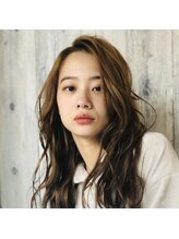 私だけの似合わせカラーに出会う。髪と心に彩りを添える、感動の仕上がりを体験してください。[成田]