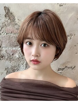 アフロート ルヴア(AFLOAT RUVUA) 【岩田莉奈】40代50代の似合わせカットで若見えショートボブ新宿