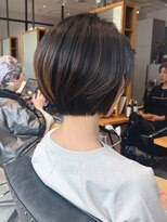 ヘアーカッティングガーデン ジャック モアザン 梅田店&nbsp;ダーク×アンバーインナー　グロスショート