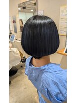 ティーズピーク(ty s peak) ブリーチ卒業!ネイビーブルー