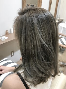 ハロ 蕨(HALO) ミディアムローグラデーション