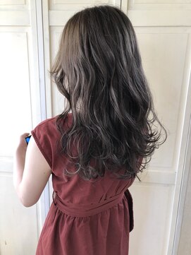 レイア(Leia) オリーブベージュ