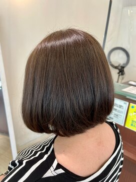タヤ 熊本光の森店(TAYA) ワンレンショートボブ