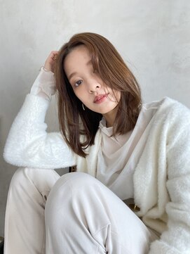 ルピナス(Lupine.) やわらかベージュ