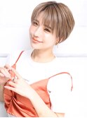 大人可愛い小顔美髪ミディアムベージュ横顔美人丸みショートA4