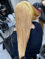 キッススワン(KISS SWAN)&nbsp;カラー施術前写真。ブリーチのみ。傷ませなくても可愛くなれる。